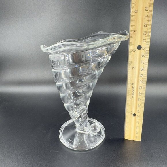 Bormioli Rocco Cornucopia Horn Shape Optic Crystal Clear Ice Cream Gelato Dish - Picture 4 of 12
